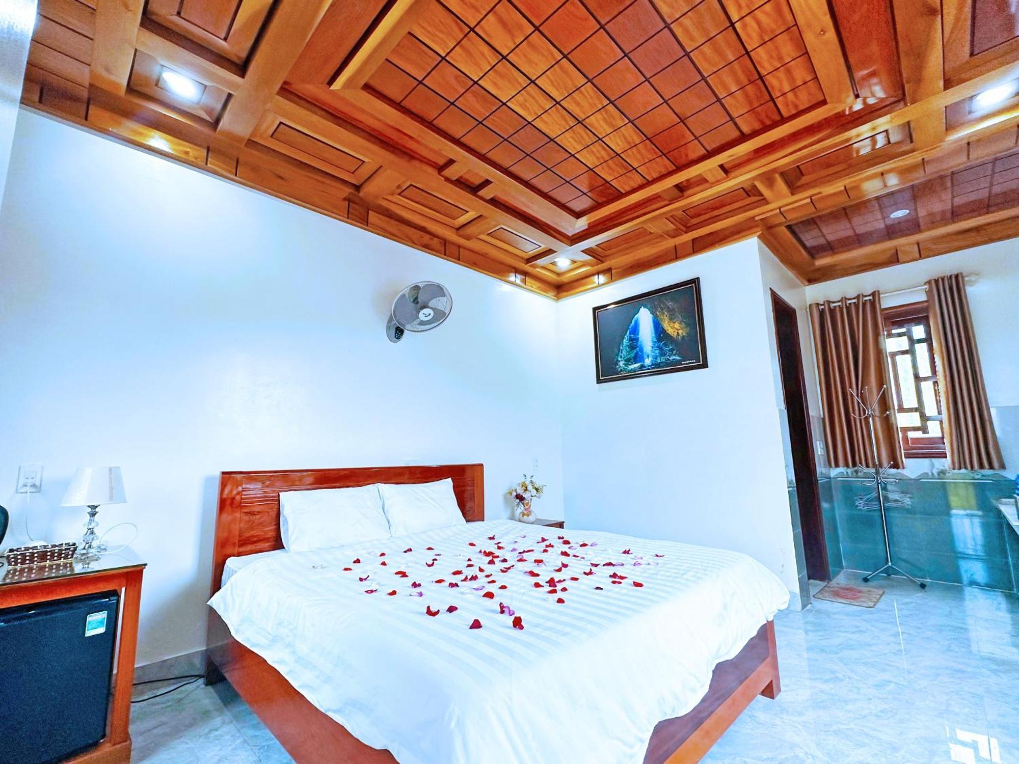 The Hill Villas Phong Nha Exteriör bild